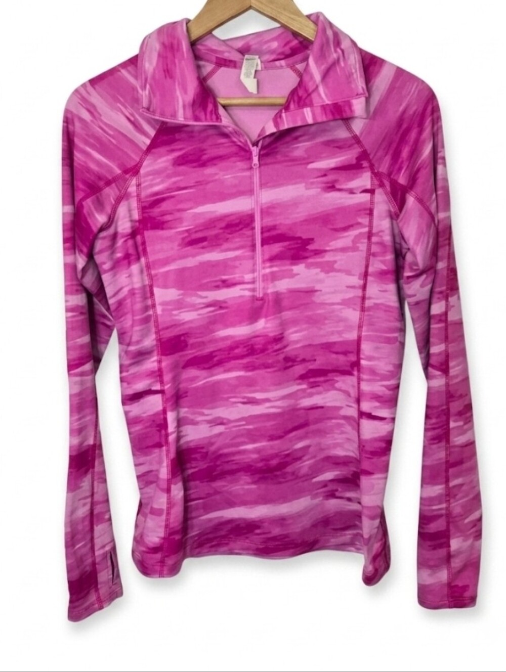 Under Armour camo long sleeve athletic top‎